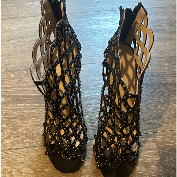 Women’s sequence size 9 bootie - Picture 2 of 3